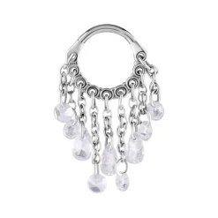 Kolczyk kółko clicker z łańcuszkami i białymi cyrkoniami - srebrny - K-065
