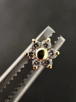 Nakrętka złoto 18K - złoty kwiat z białymi cyrkoniami - GD18K-002