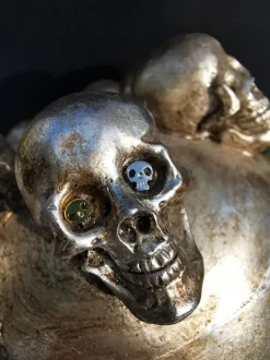 Tytanowa nakrętka czaszka - TNA-049