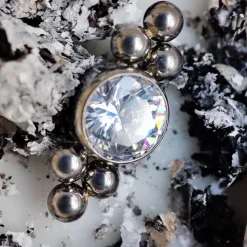 Tytanowa nakrętka Dermal Anchor - ozdobny - TNA-015