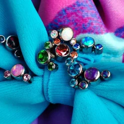 Tytanowa nakrętka z różowym opalem OP22 i różowymi kryształkami - TNA-012