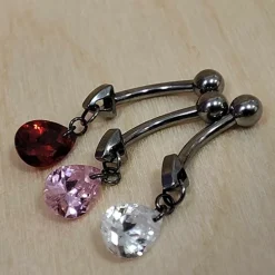 Tytanowy kolczyk do pępka z różową cyrkonią - srebrny - TPP-042